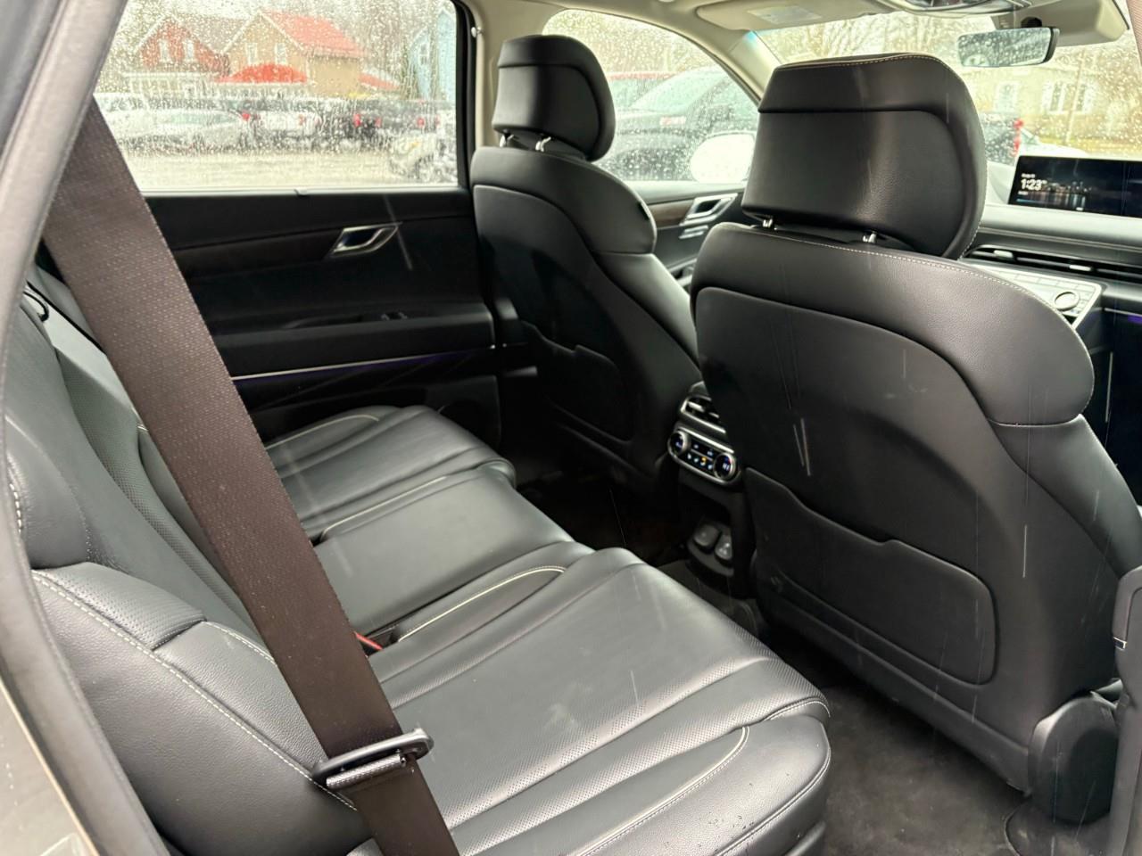 2024 Genesis GV80 3.5T Advanced 5P 4dr All-Wheel Drive Photo