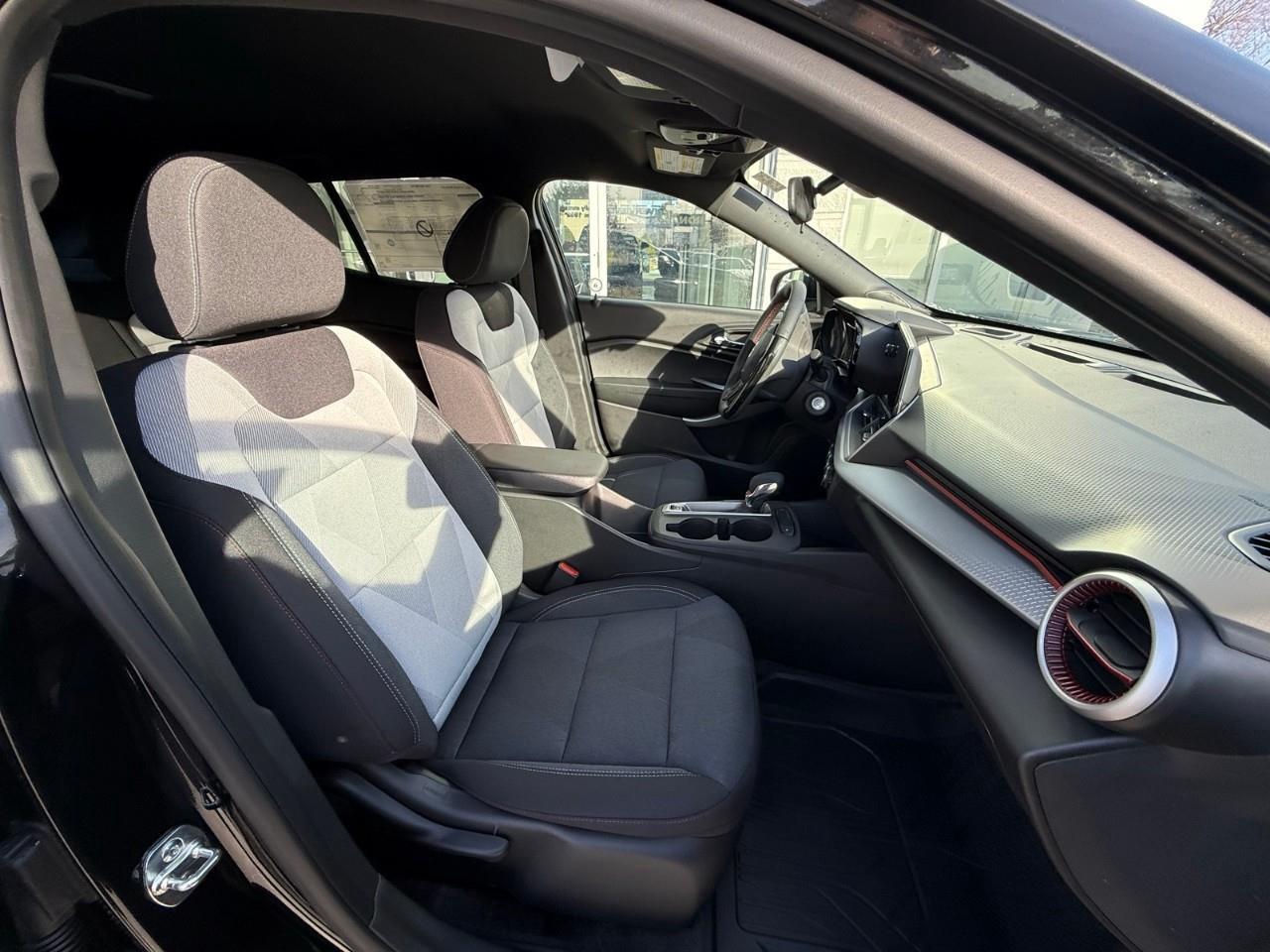 2026 Chevrolet Trax 1RS 4dr Front-Wheel Drive Photo