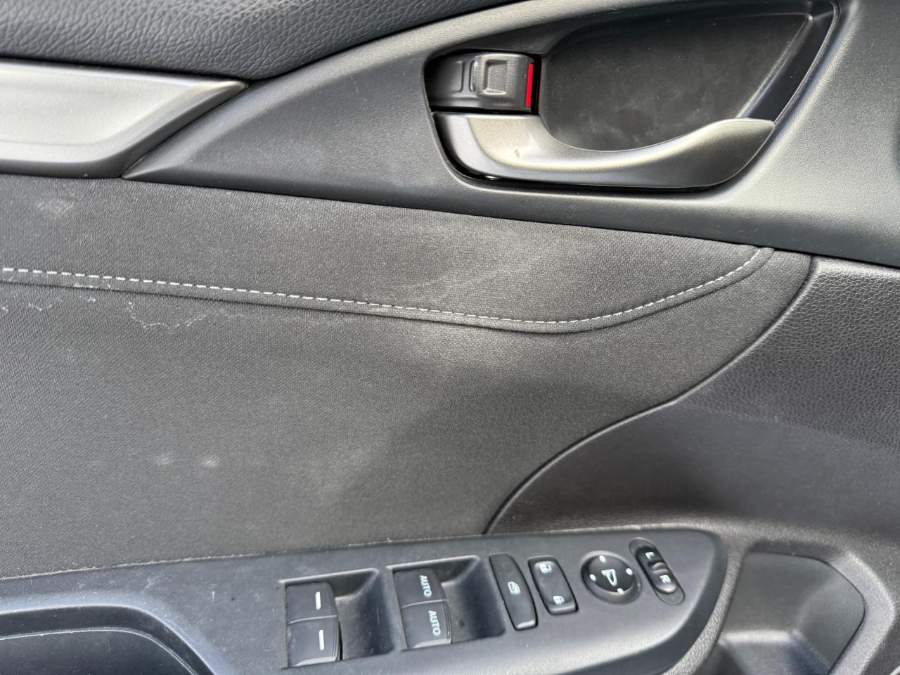 2020 Honda Civic Sport 4dr Hatchback Photo