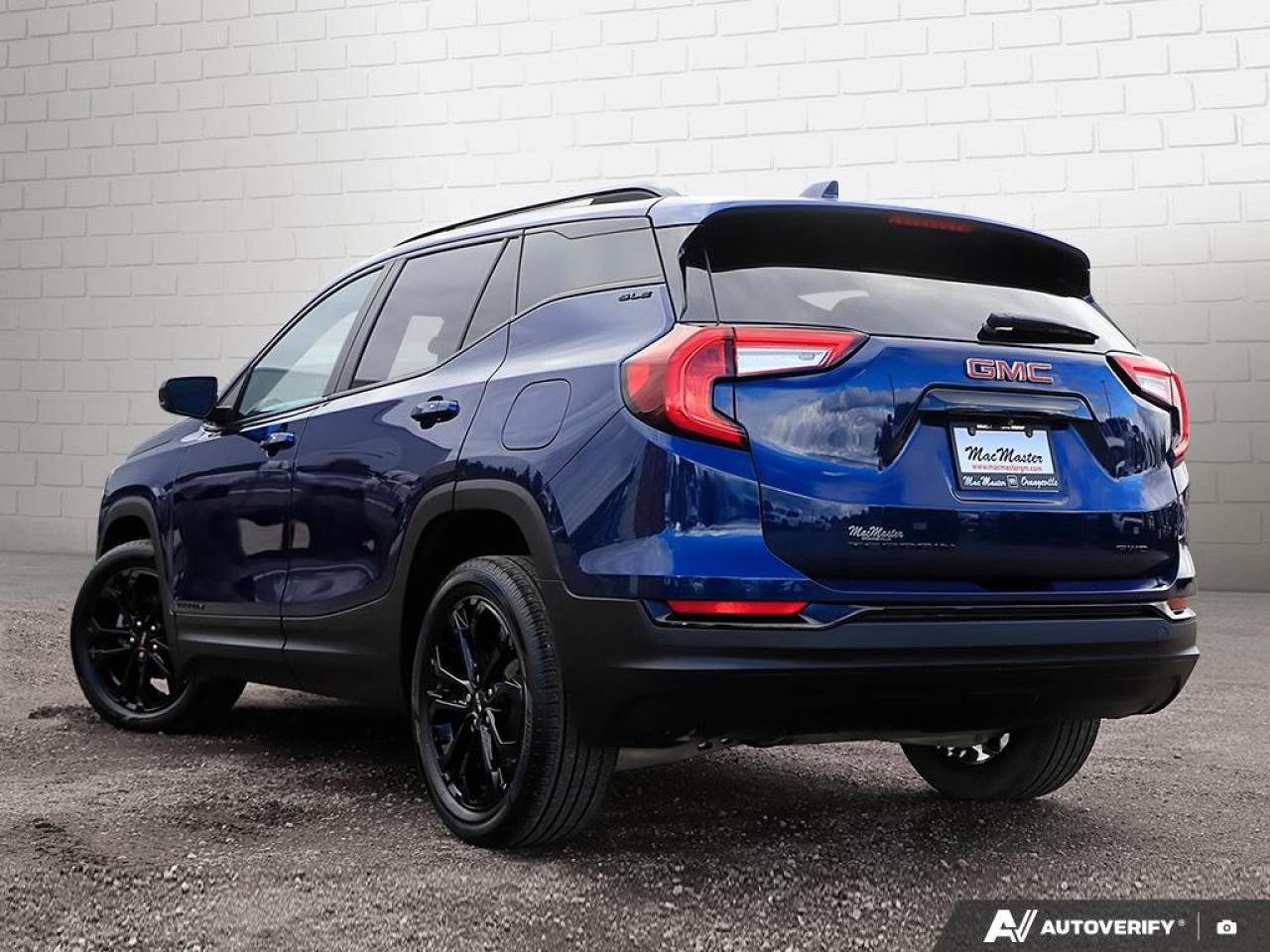 2022 GMC Terrain AWD SLE Photo