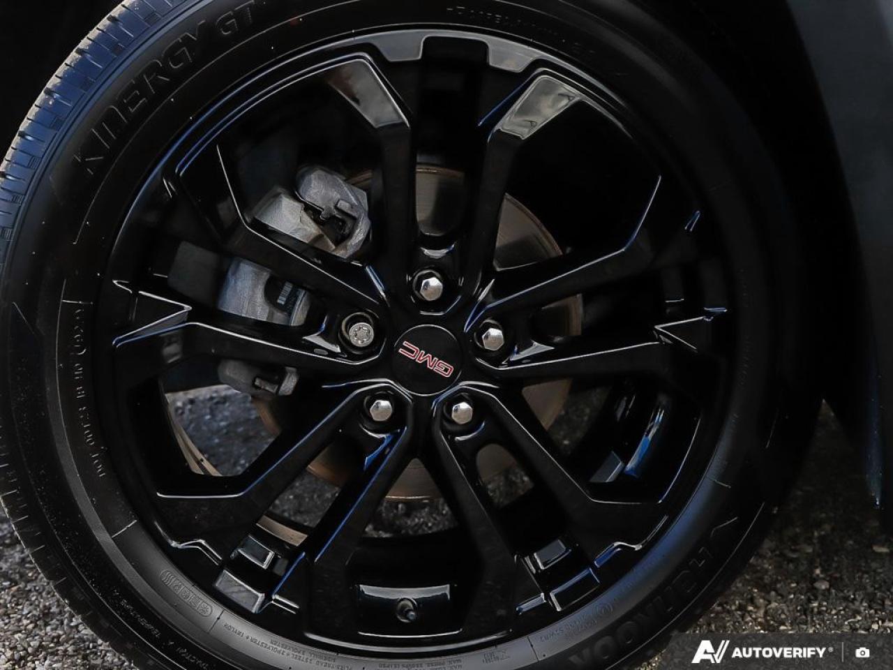 2022 GMC Terrain AWD SLE Photo