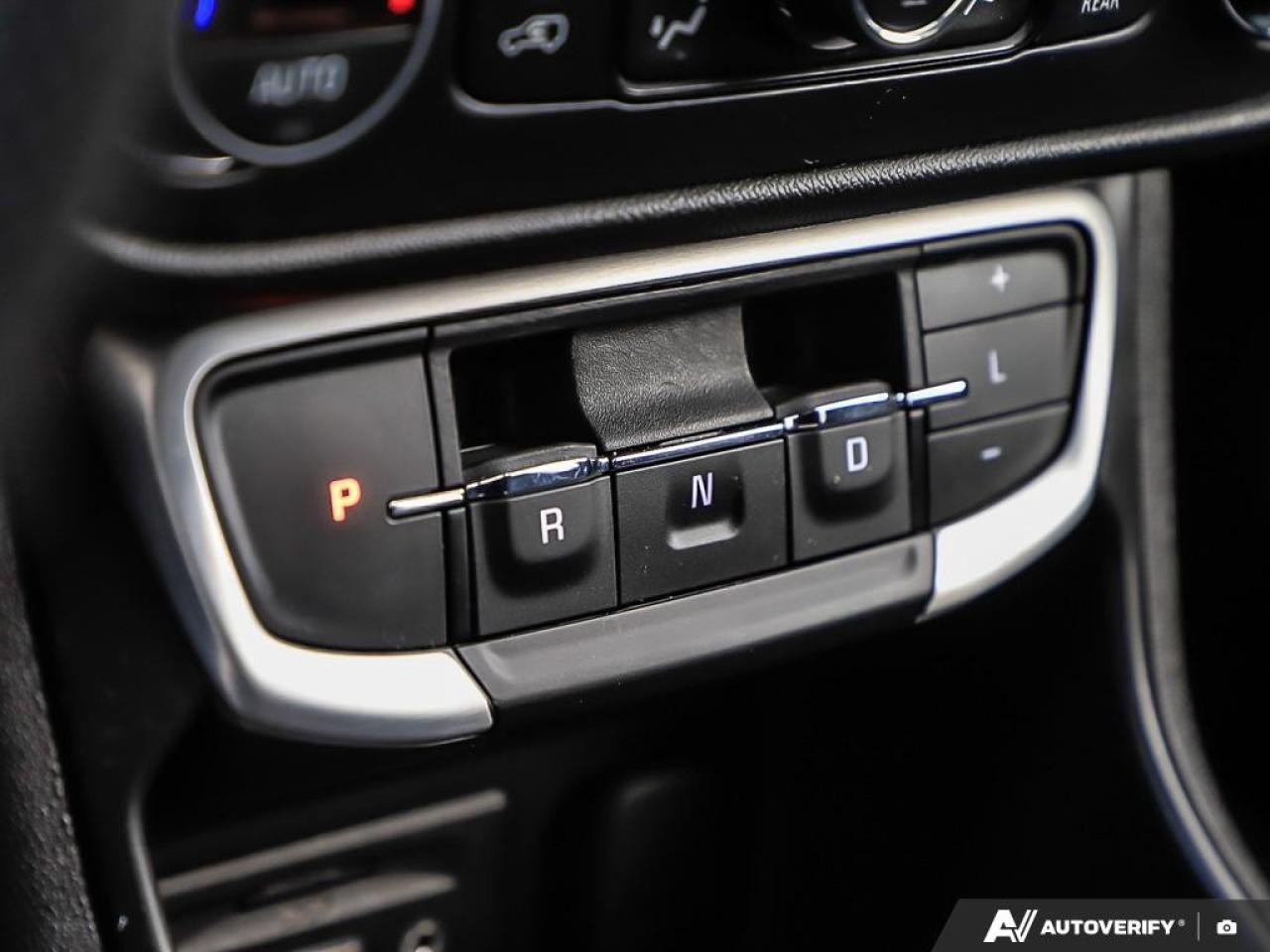 2022 GMC Terrain AWD SLE Photo