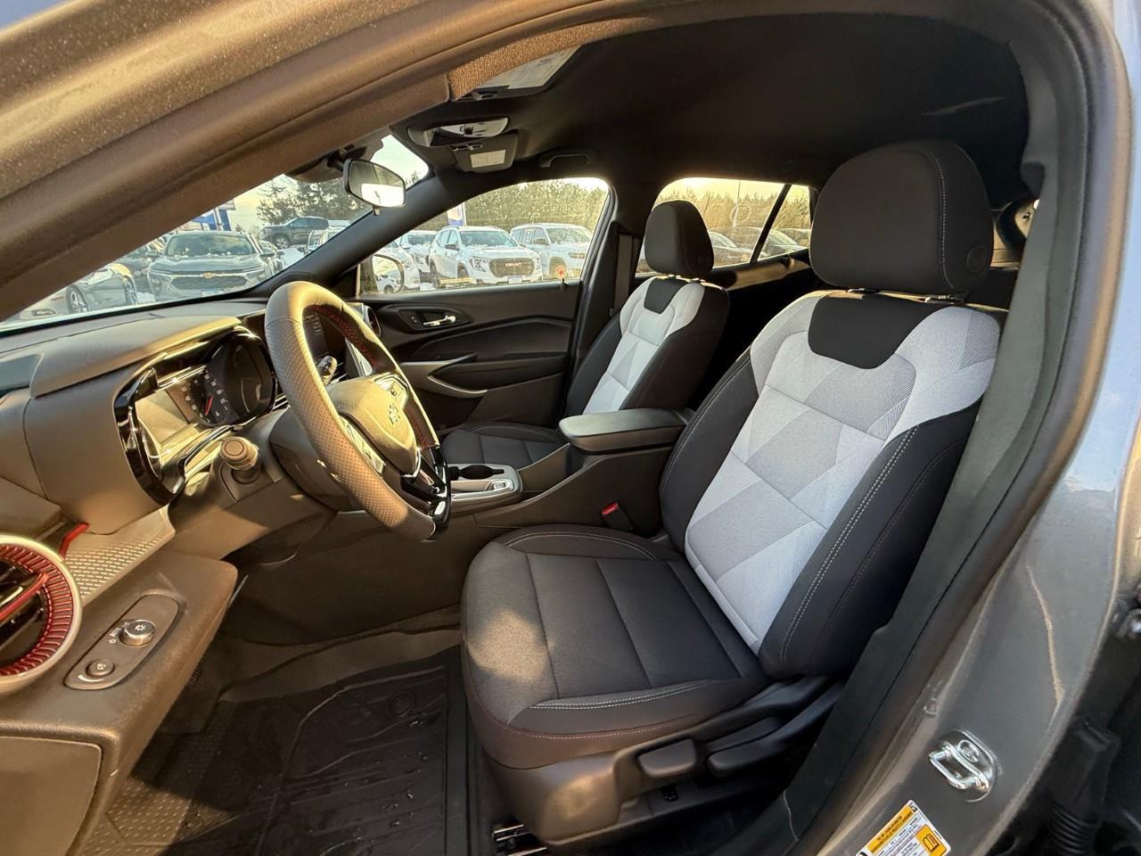 2026 Chevrolet Trax 1RS 4dr Front-Wheel Drive Photo