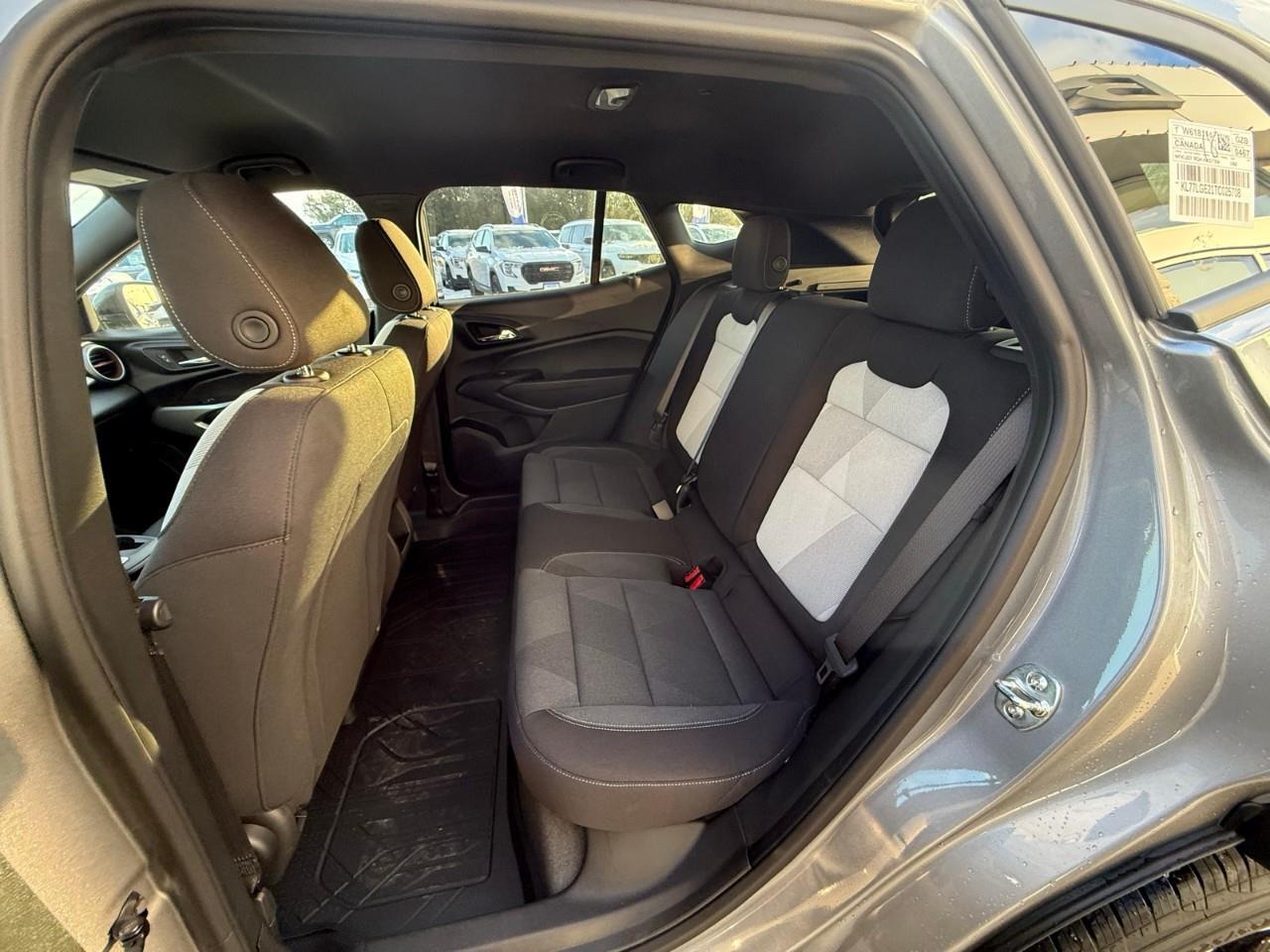 2026 Chevrolet Trax 1RS 4dr Front-Wheel Drive Photo