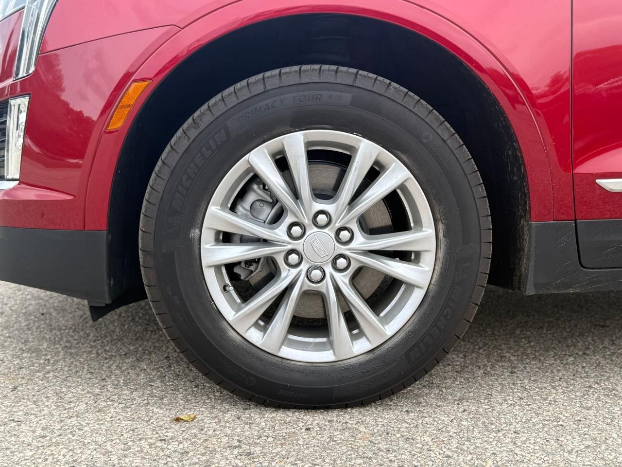 2024 Cadillac XT5 Luxury 4dr Front-Wheel Drive Photo4