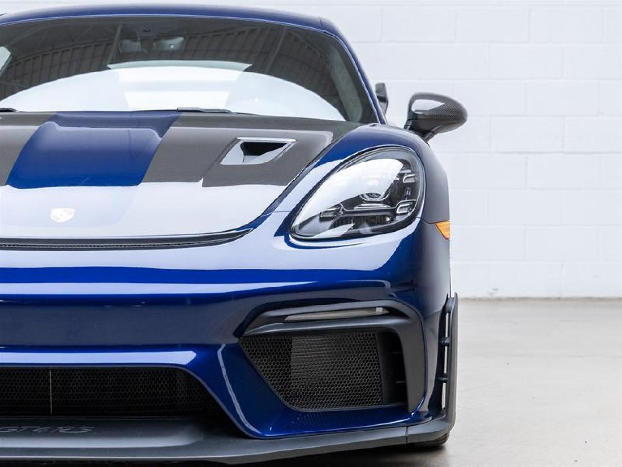 2025 Porsche 718 Cayman  Photo4