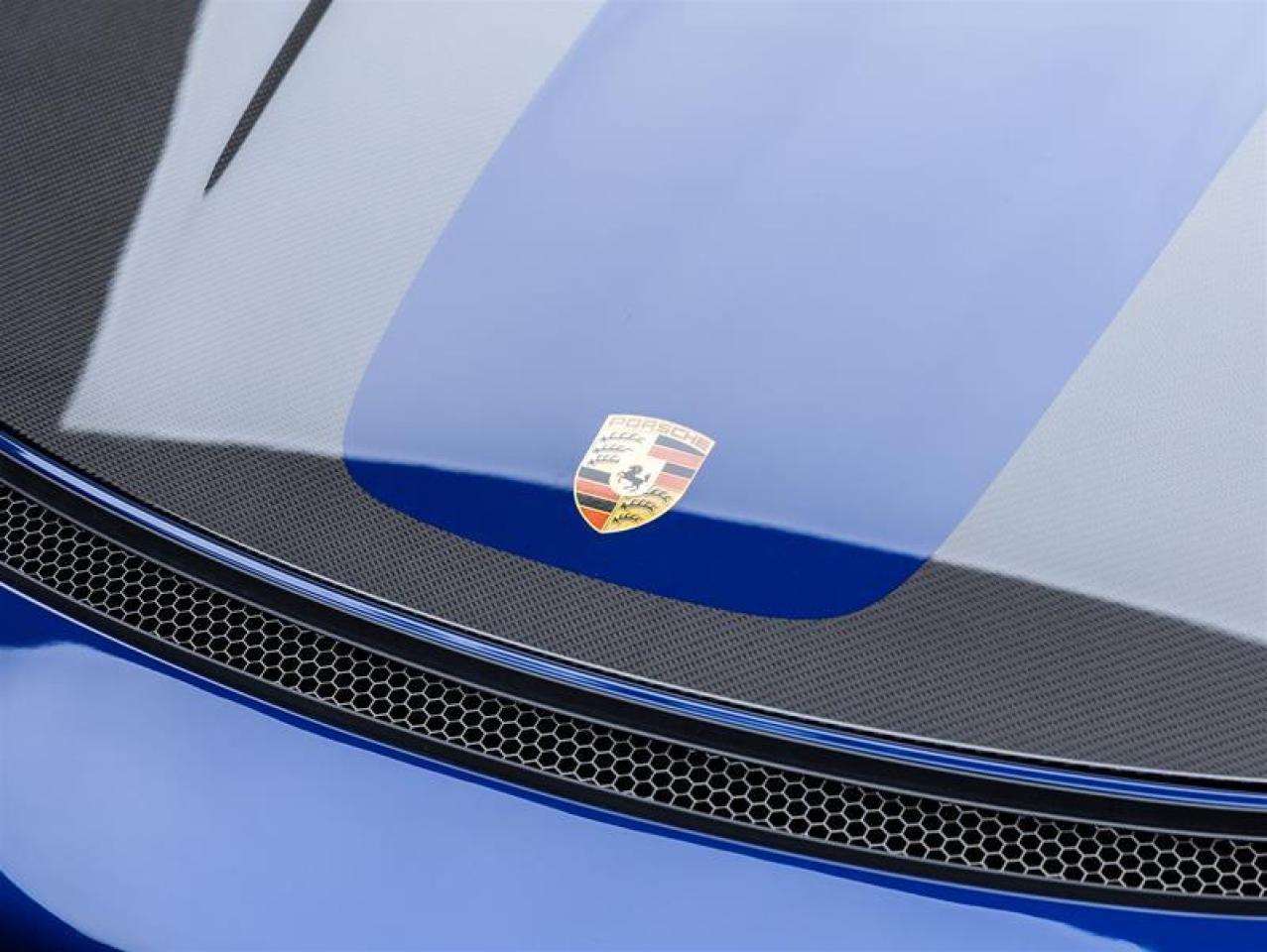 2025 Porsche 718 Cayman  Photo