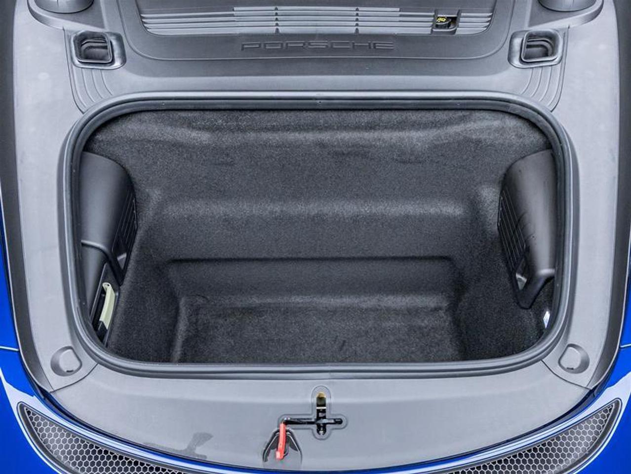 2025 Porsche 718 Cayman  Photo