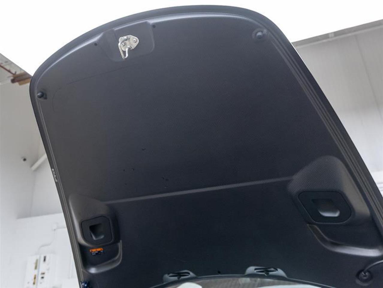 2025 Porsche 718 Cayman  Photo