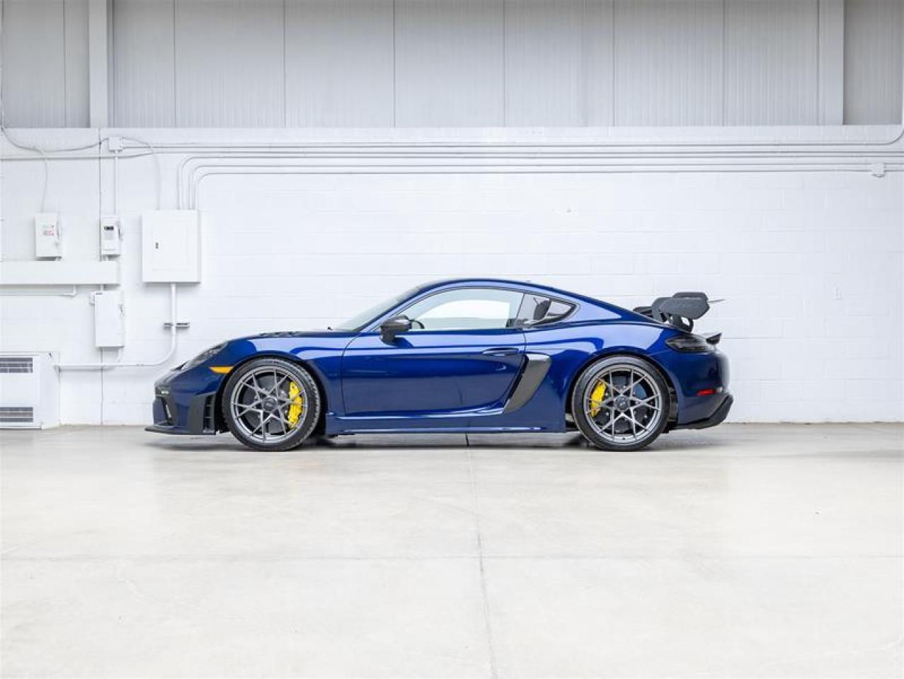 2025 Porsche 718 Cayman  Photo