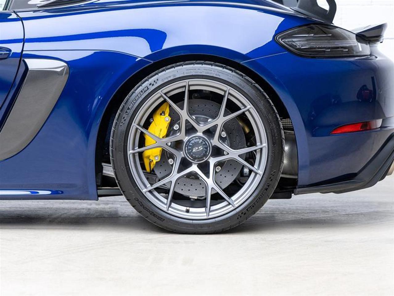 2025 Porsche 718 Cayman  Photo