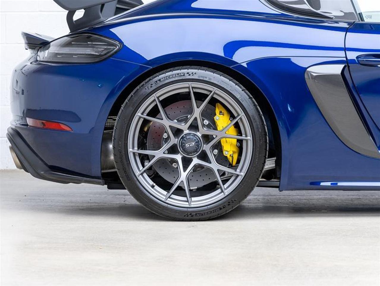 2025 Porsche 718 Cayman  Photo