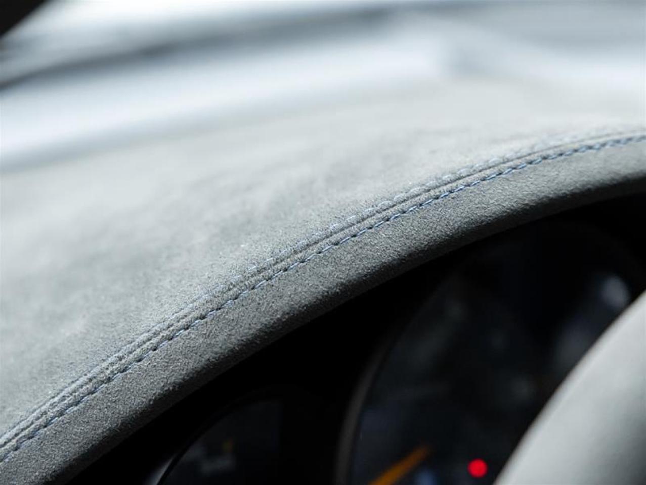 2025 Porsche 718 Cayman  Photo