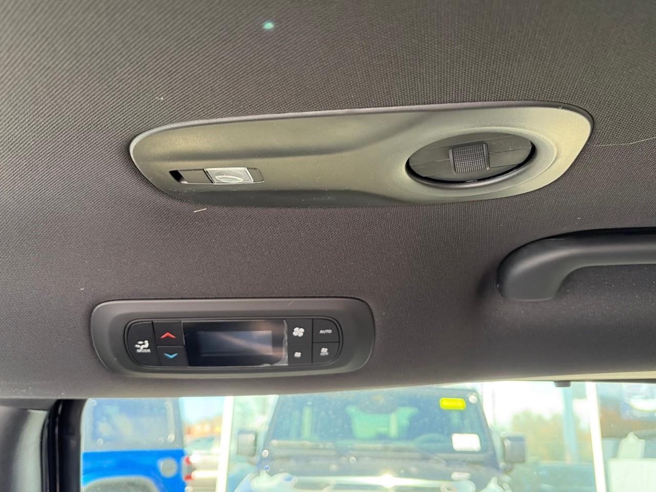 2026 Chrysler Grand Caravan SXT Front-Wheel Drive Passenger Van Photo