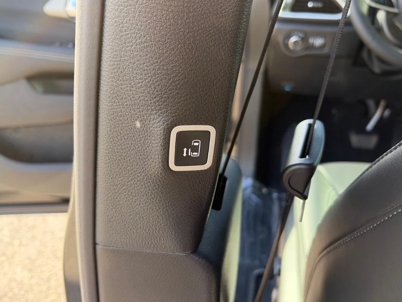 2026 Chrysler Grand Caravan SXT Front-Wheel Drive Passenger Van Photo