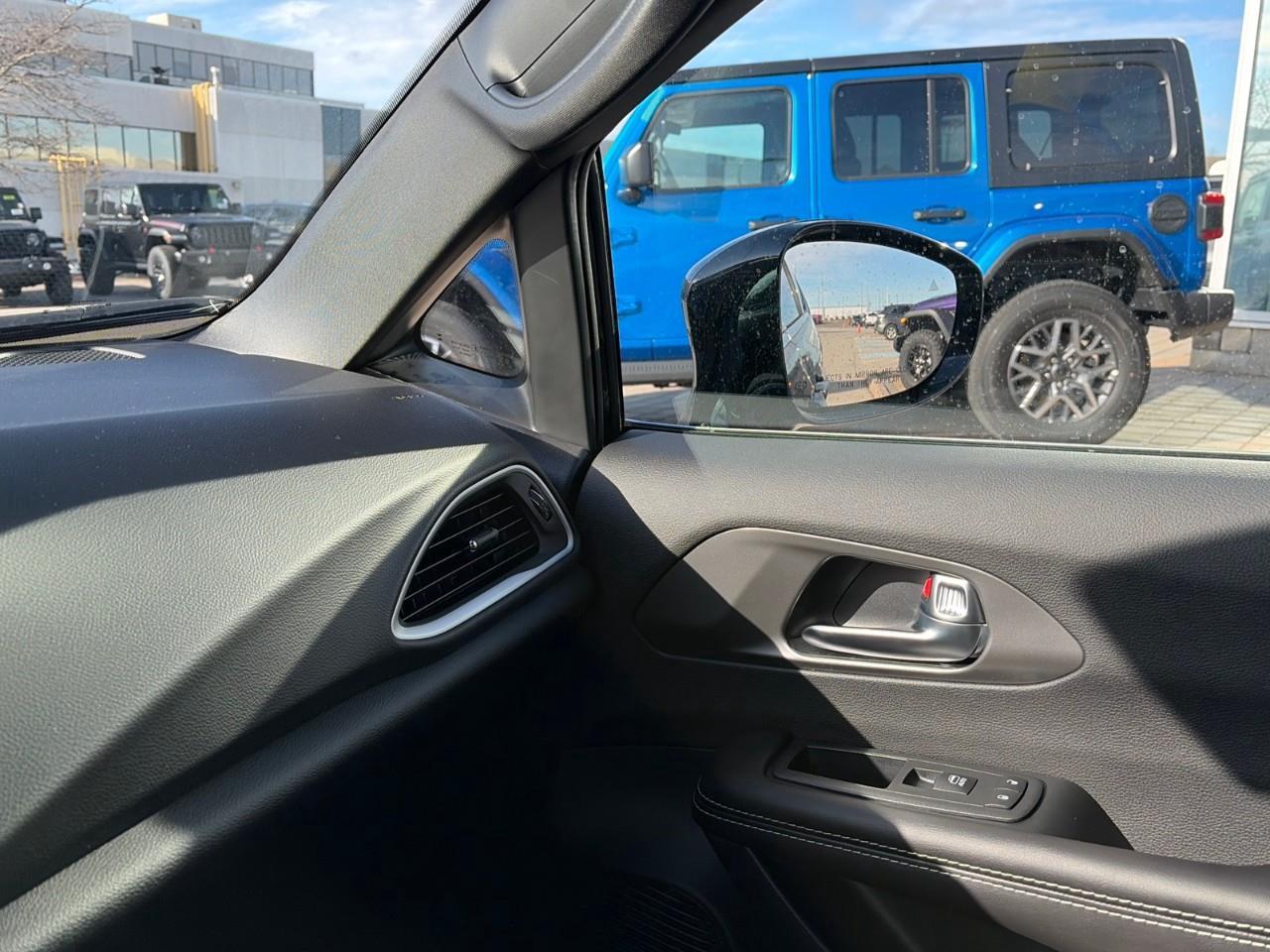 2026 Chrysler Grand Caravan SXT Front-Wheel Drive Passenger Van Photo