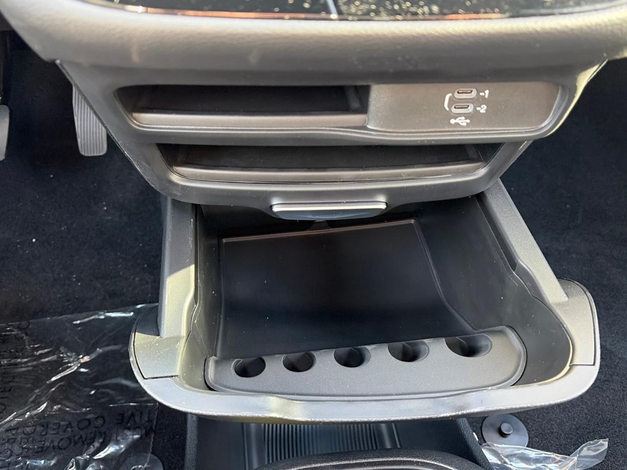 2026 Chrysler Grand Caravan SXT Front-Wheel Drive Passenger Van Photo