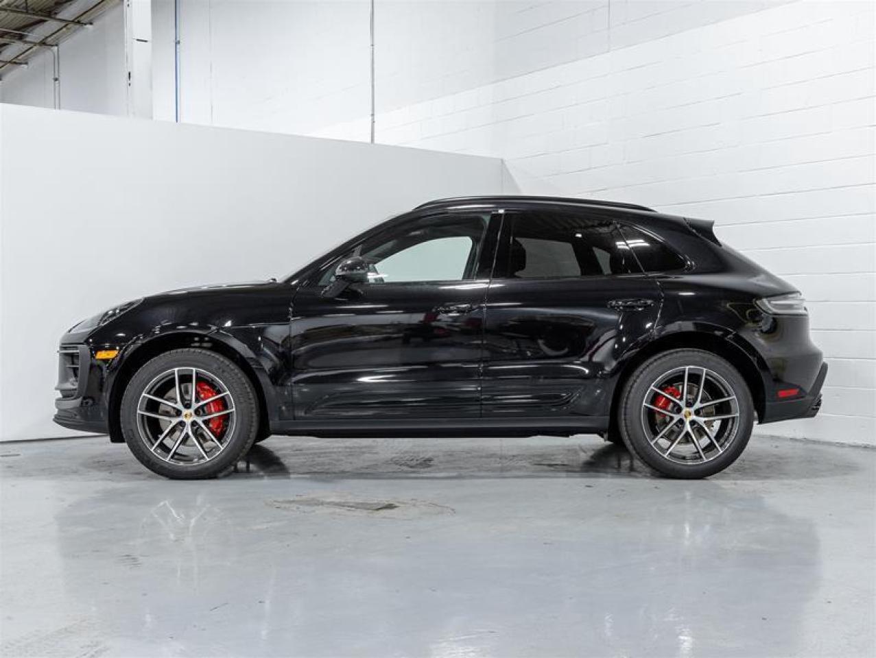 2025 Porsche Macan  Photo