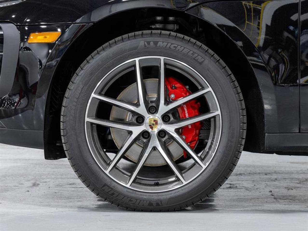 2025 Porsche Macan  Photo