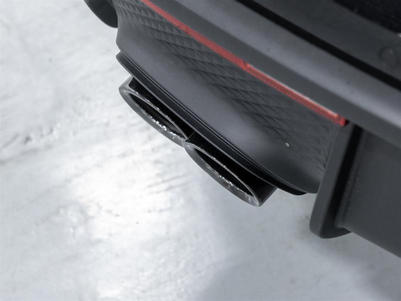 2025 Porsche Macan  Photo