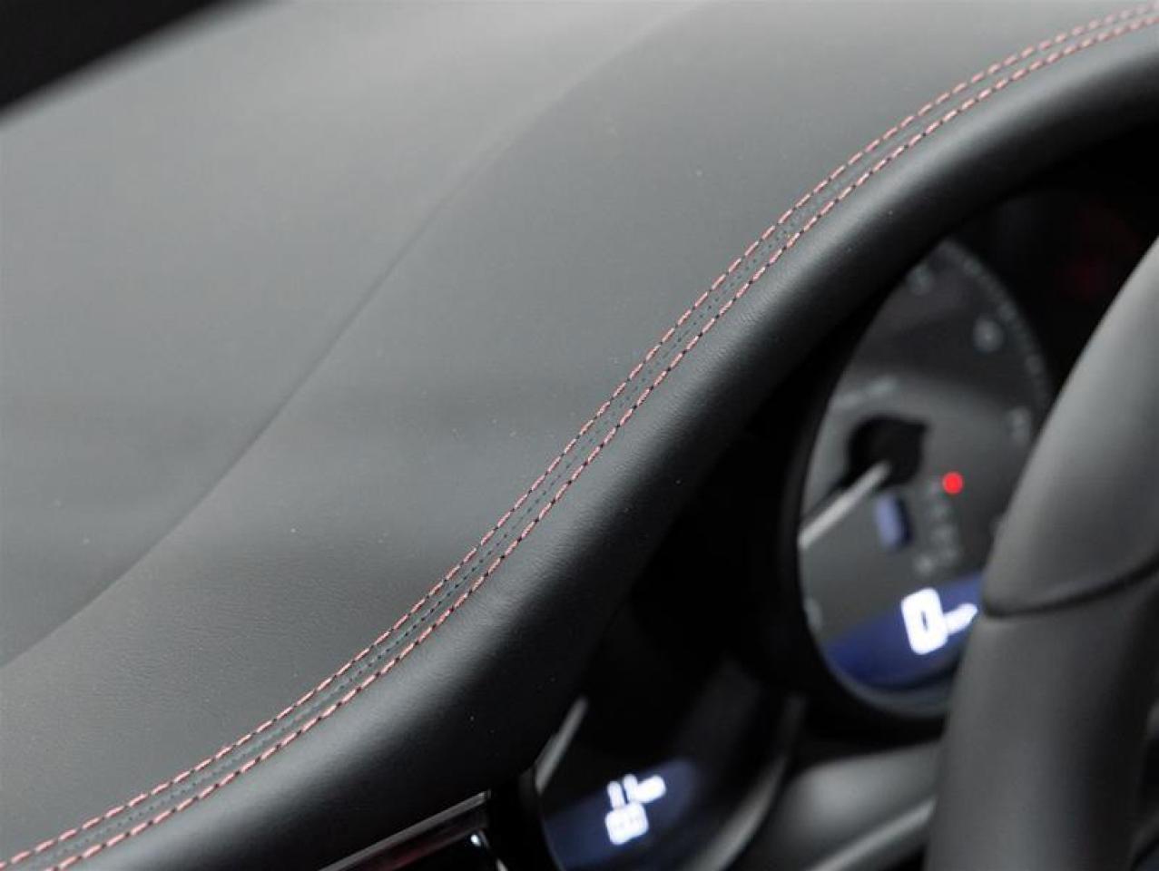 2025 Porsche Macan  Photo