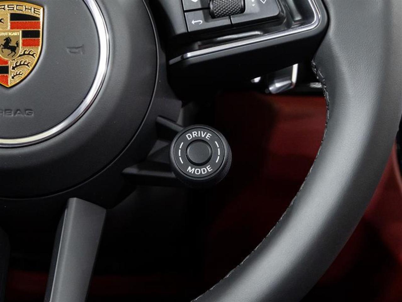 2025 Porsche Macan  Photo