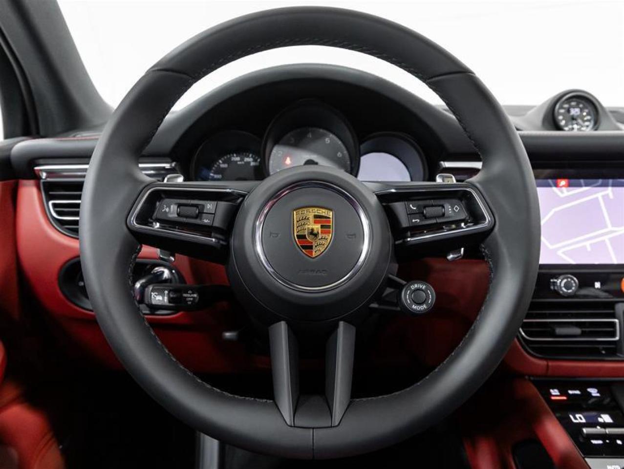 2025 Porsche Macan  Photo