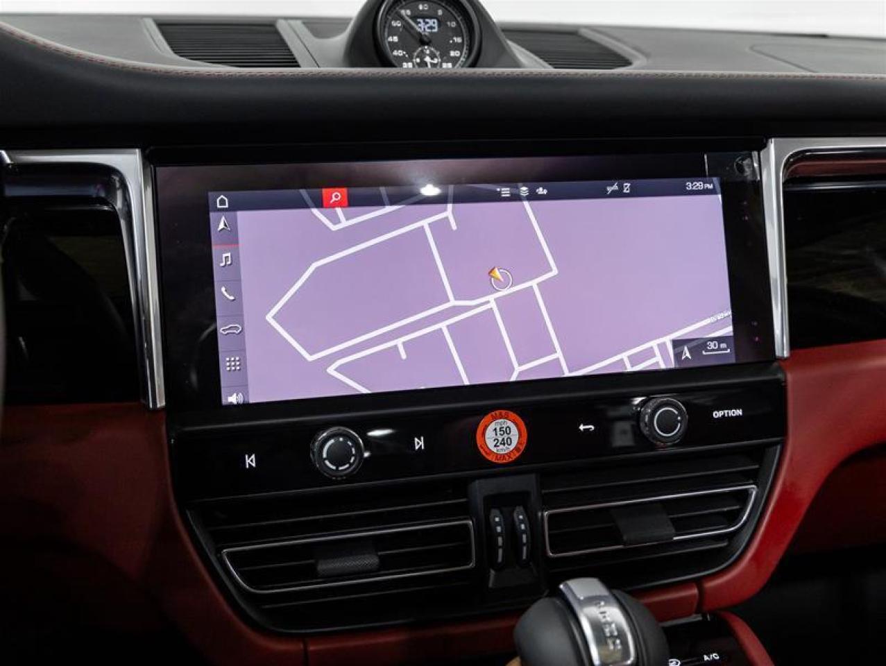 2025 Porsche Macan  Photo