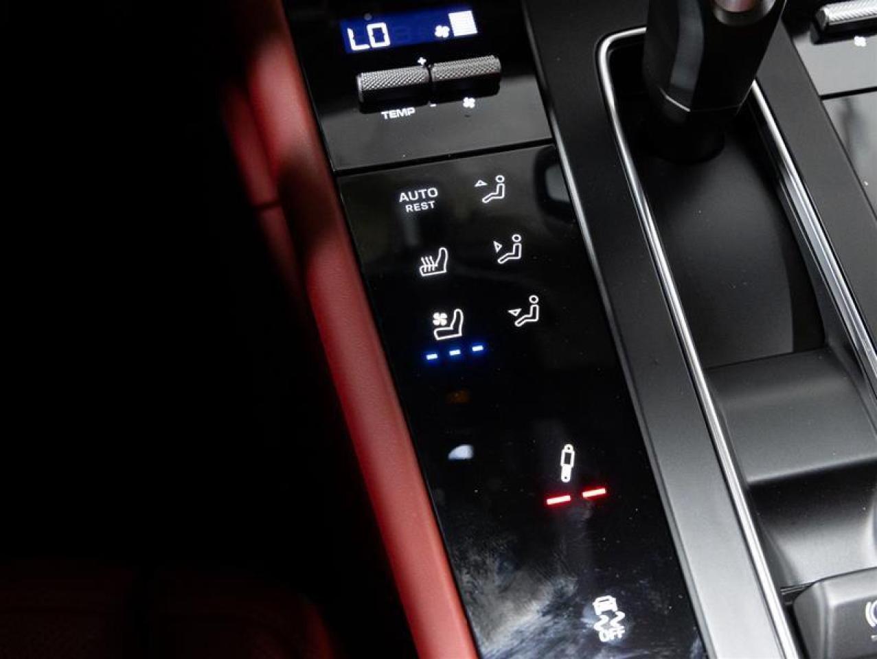 2025 Porsche Macan  Photo