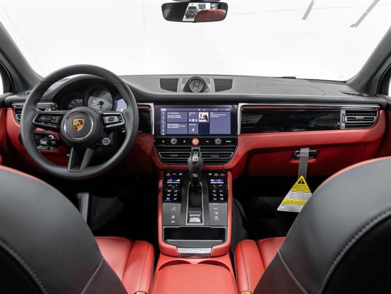 2025 Porsche Macan  Photo