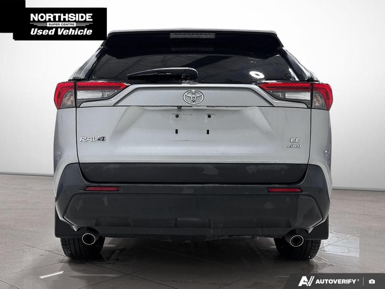 2020 Toyota RAV4 LE 4dr All-wheel Drive Photo4