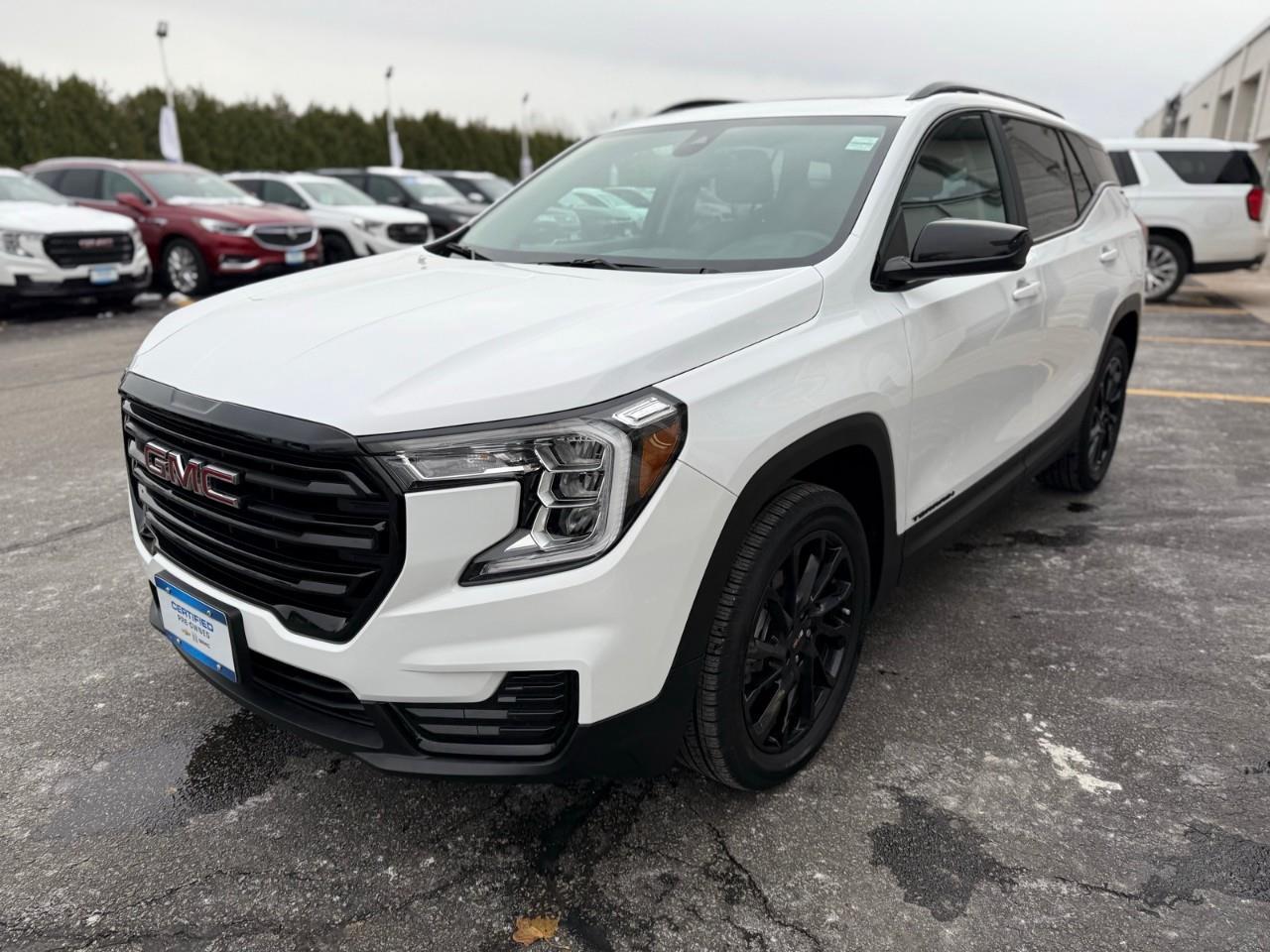 2024 GMC Terrain SLE 4dr All-Wheel Drive Photo4