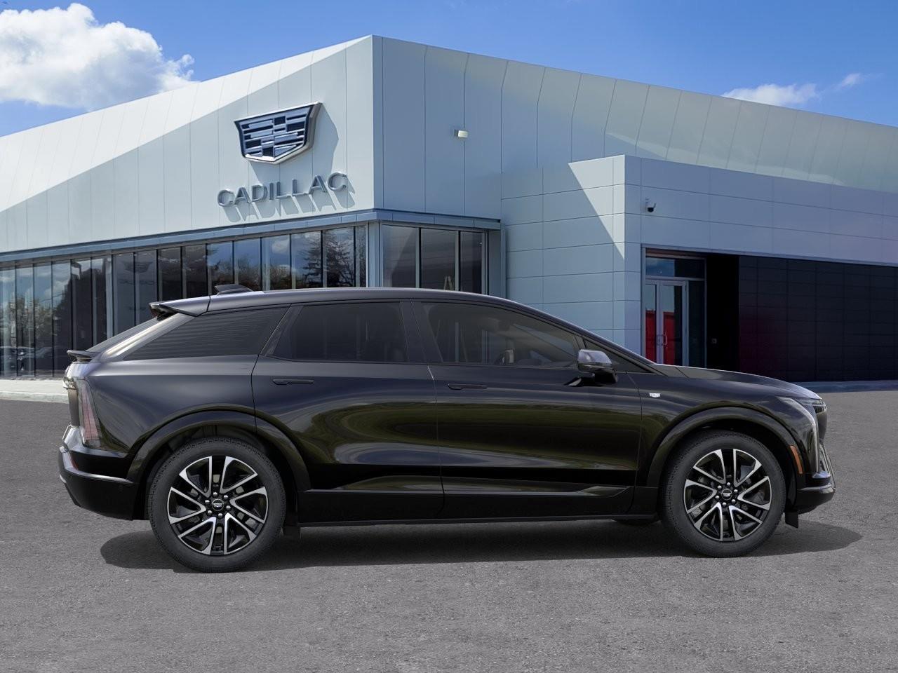 2026 Cadillac OPTIQ Sport 4dr Photo