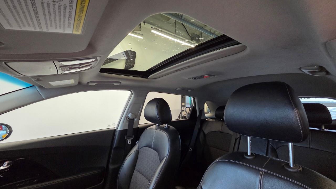 2021 Kia Niro Plug-In Hybrid EX 4dr Front-Wheel Drive Sport Utility Photo