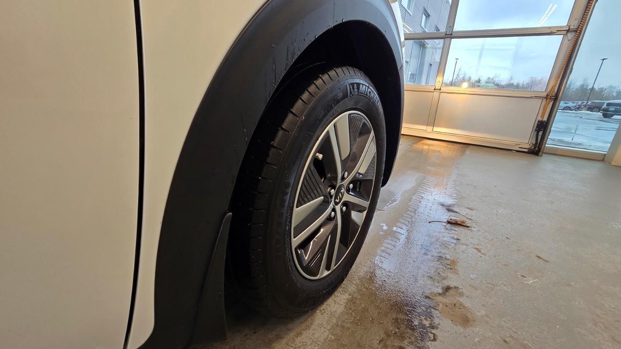 2021 Kia Niro Plug-In Hybrid EX 4dr Front-Wheel Drive Sport Utility Photo