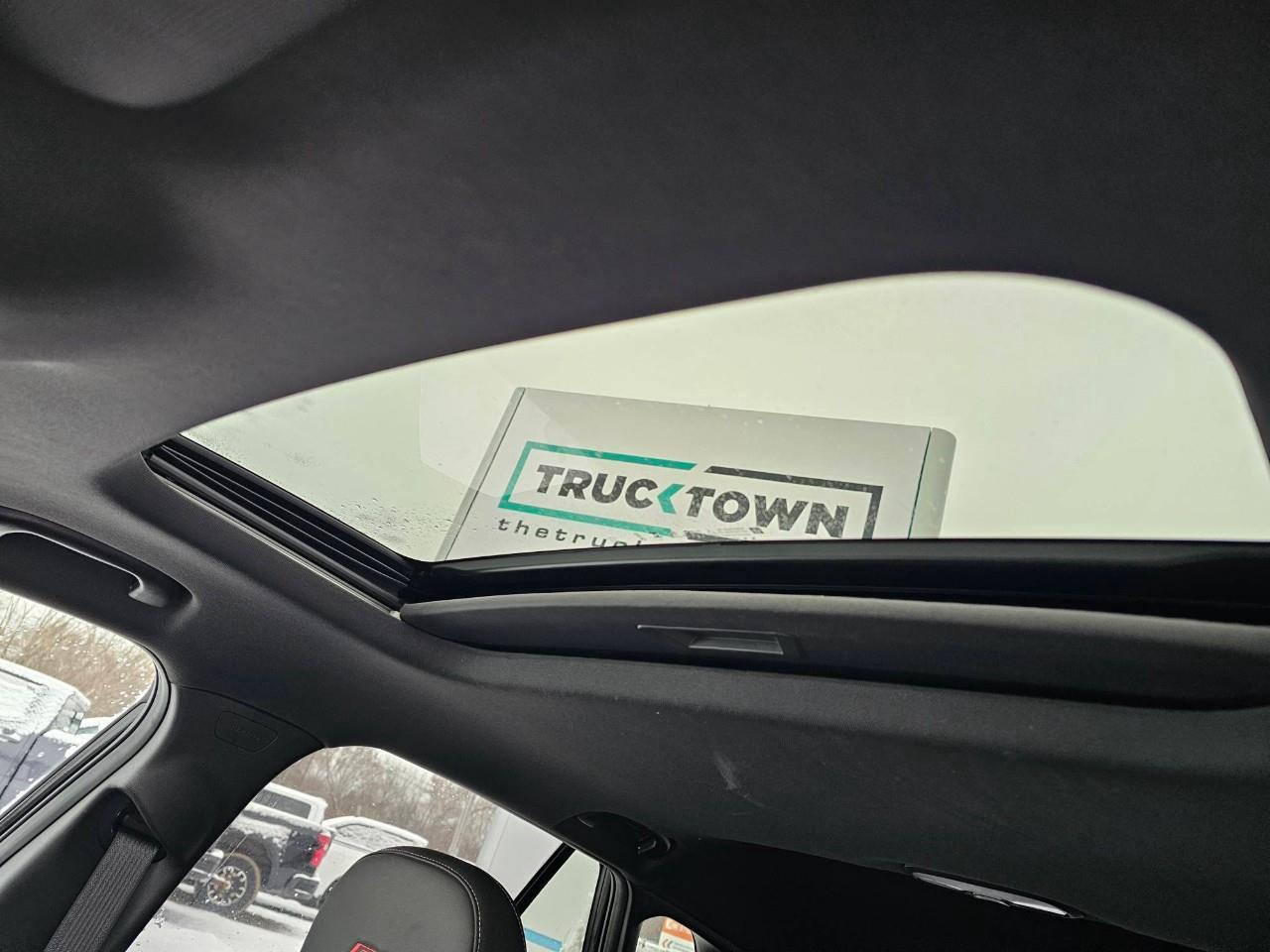 2024 Chevrolet Trax 2RS 4dr Front-Wheel Drive Photo