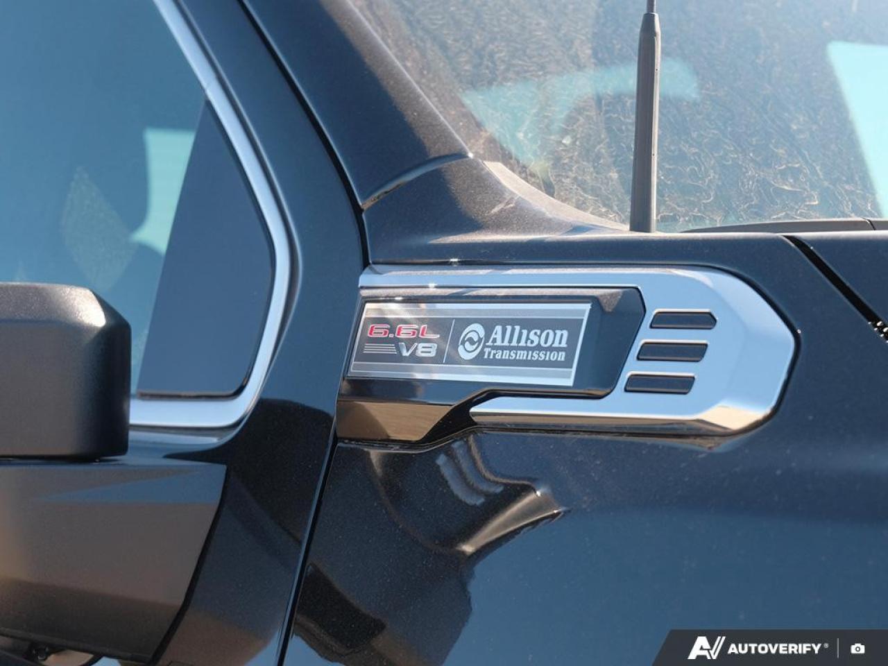 2026 GMC SIERRA 2500HD Crew Cab Standard Box 4-Wheel Drive SLT Photo