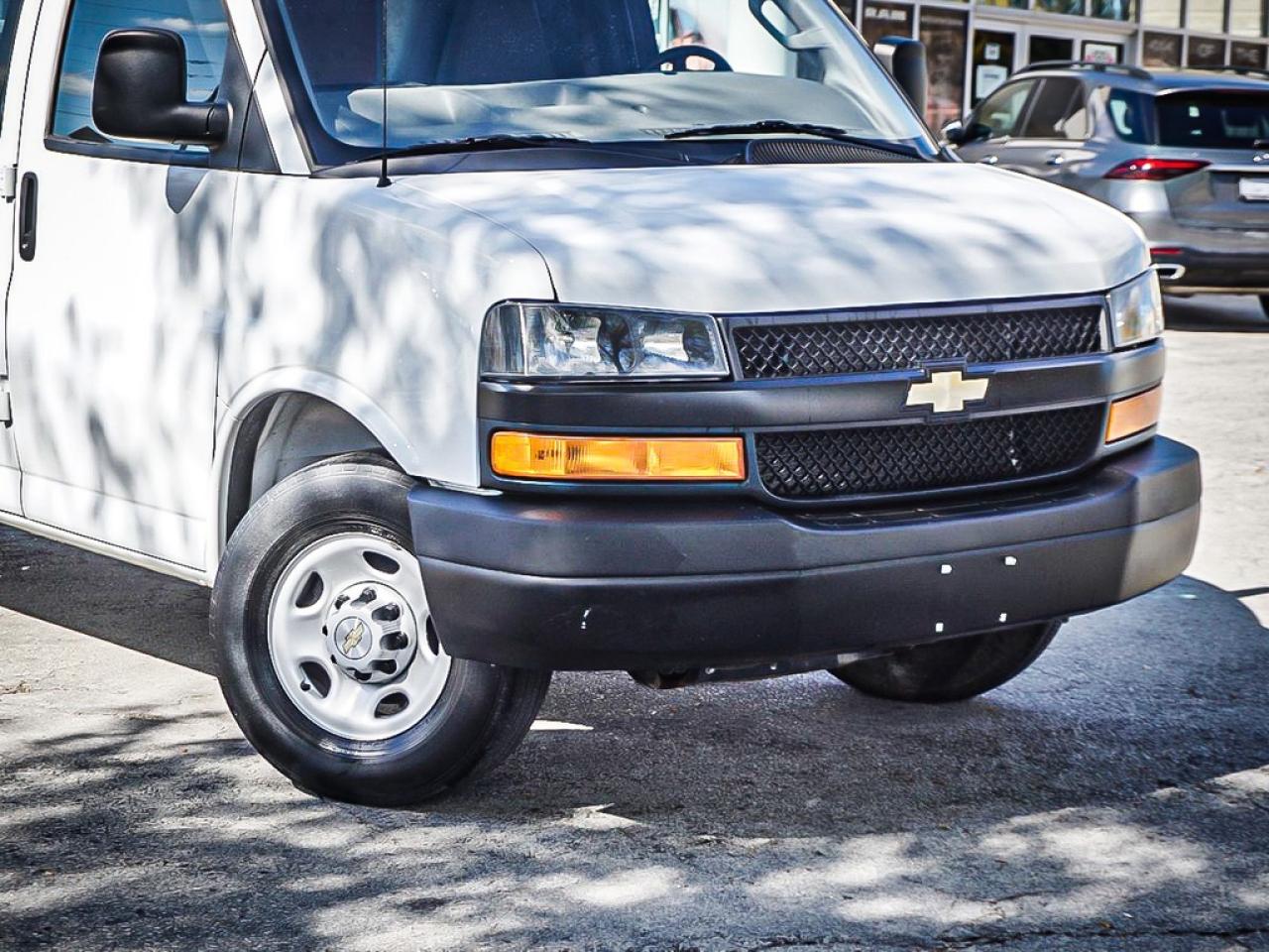 2023 Chevrolet Express  Photo