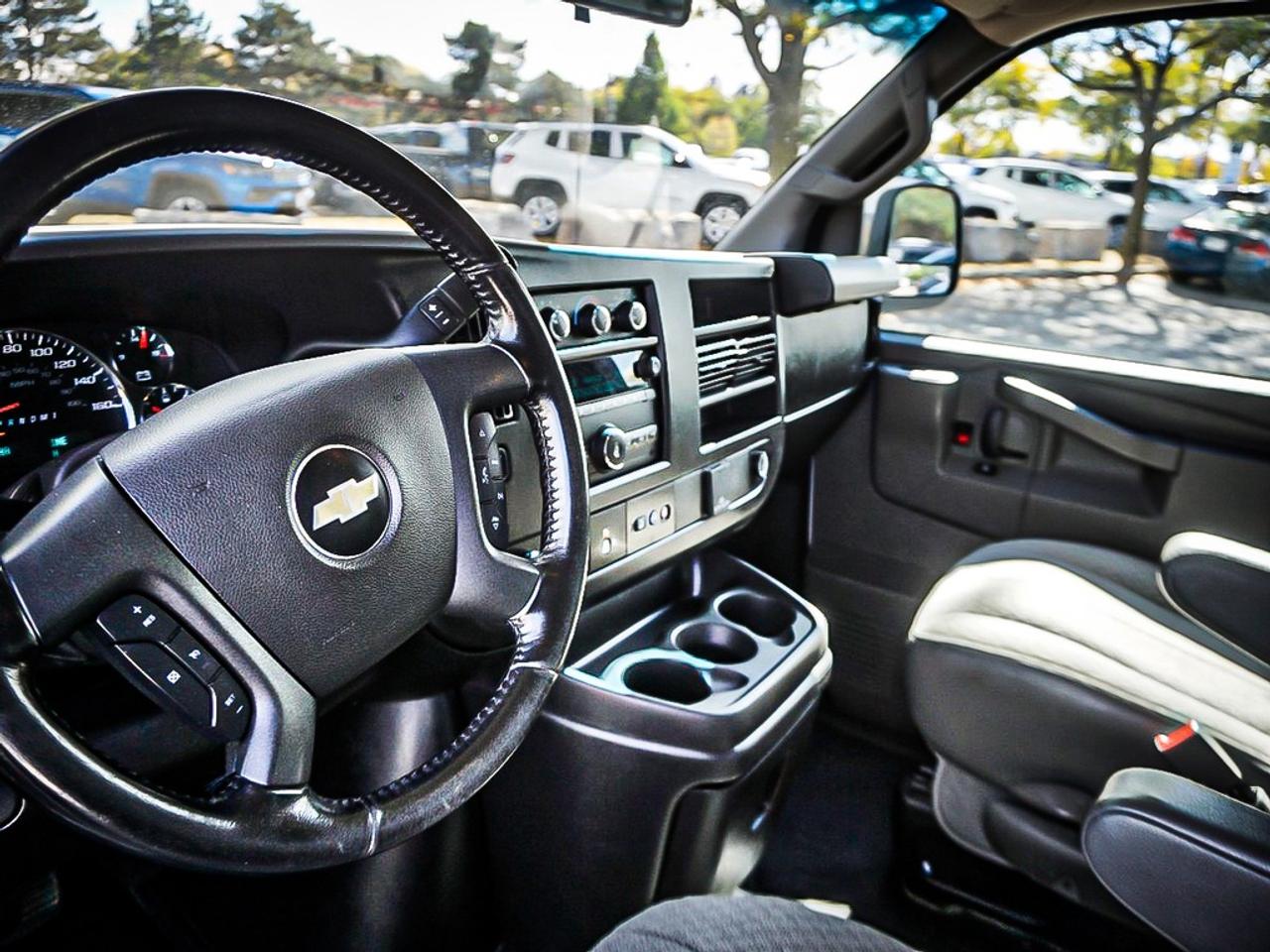 2023 Chevrolet Express  Photo