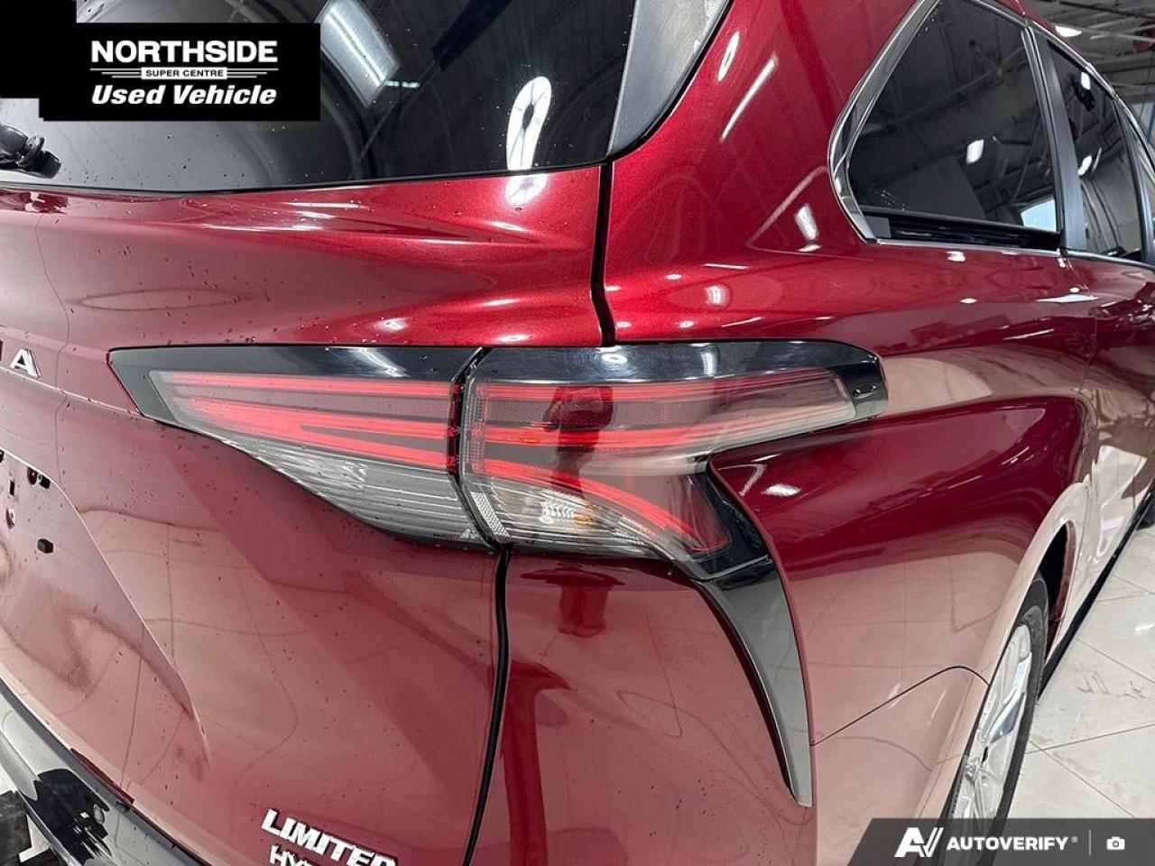 2022 Toyota Sienna Limited 7-Passenger 4dr All-Wheel Drive Passenger Van Photo