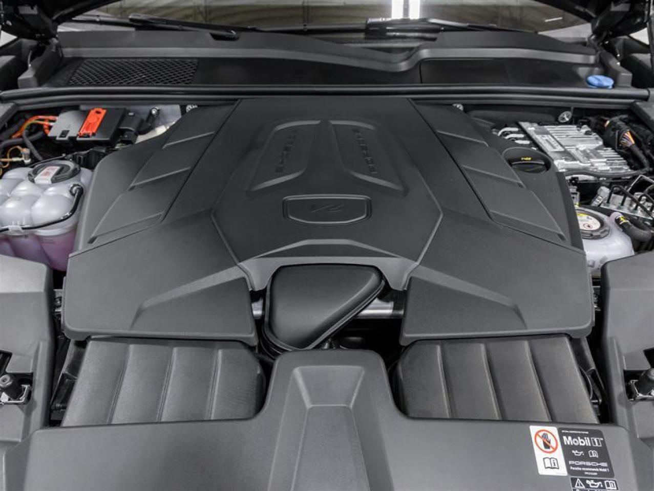 2025 Porsche Cayenne  Photo