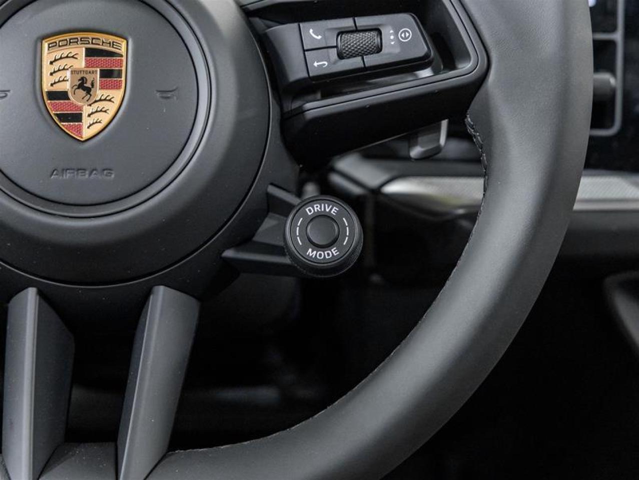 2025 Porsche Cayenne  Photo