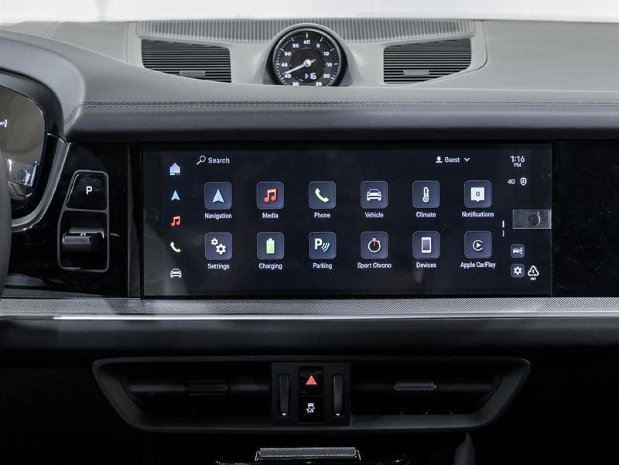 2025 Porsche Cayenne  Photo