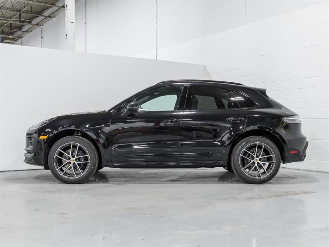 2025 Porsche Macan  Photo