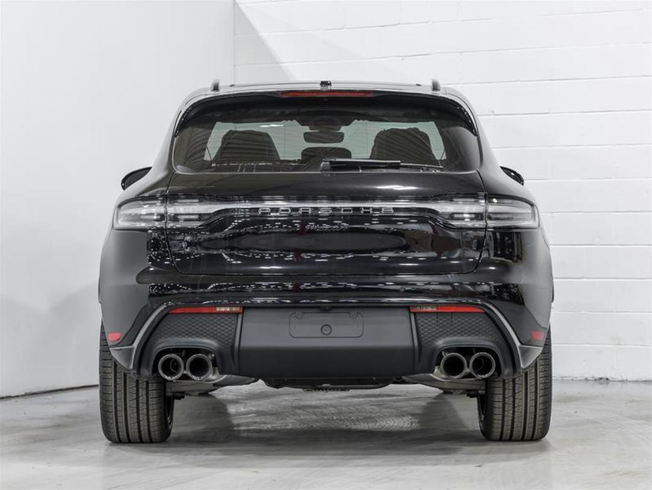 2025 Porsche Macan  Photo