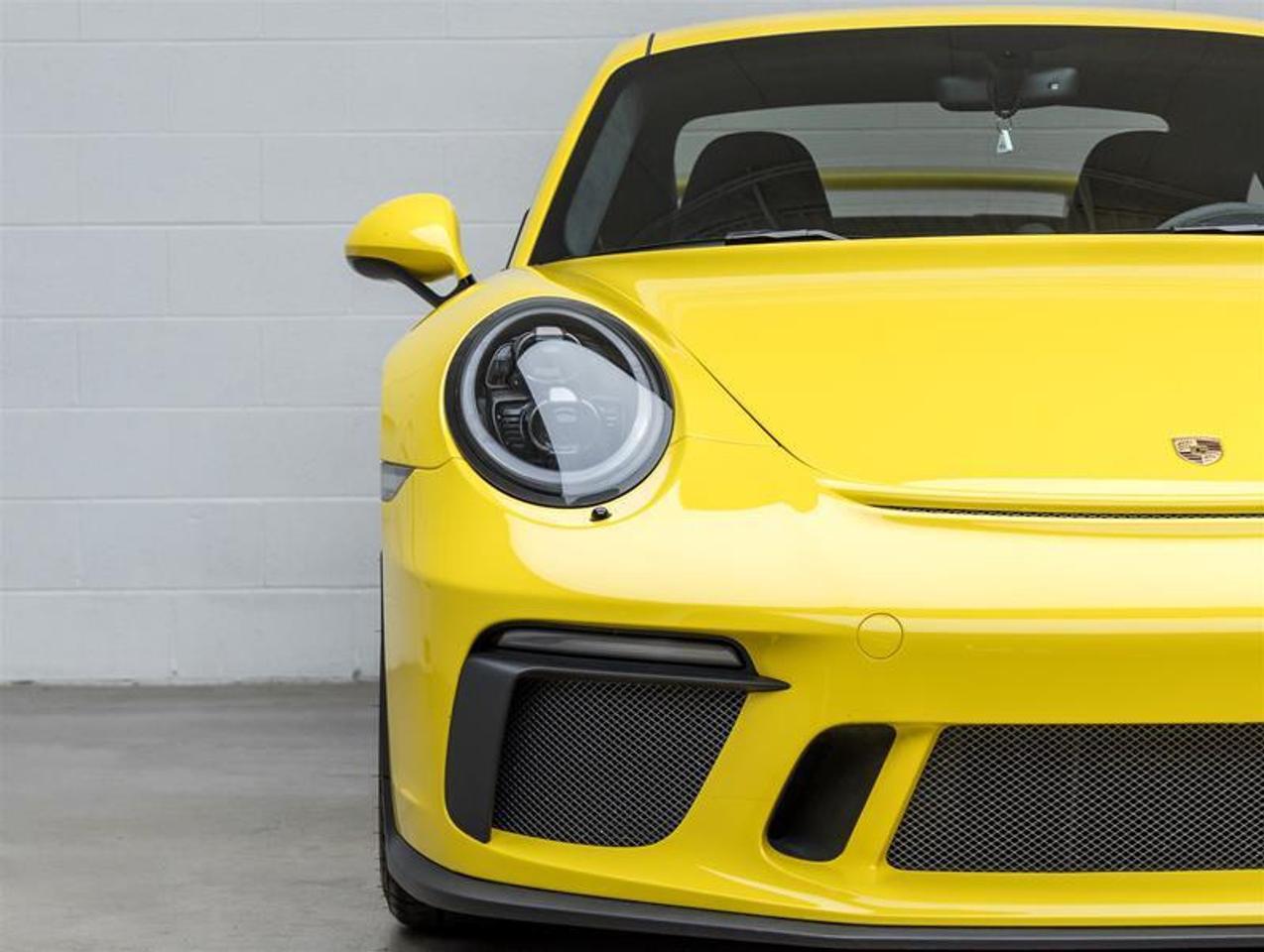 2018 Porsche 911  Photo3