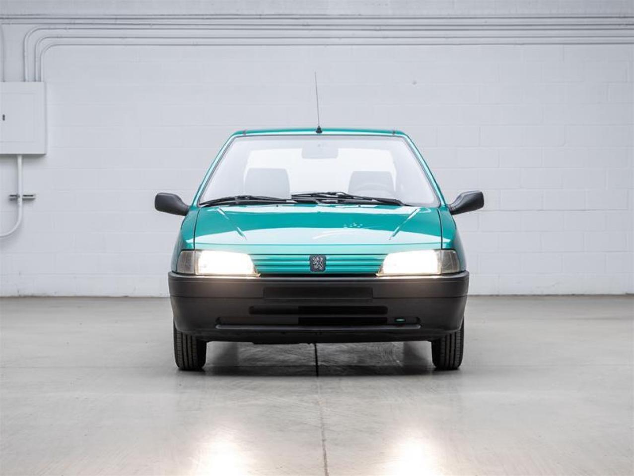 1992 PEUGEOT Unlisted Item  Photo