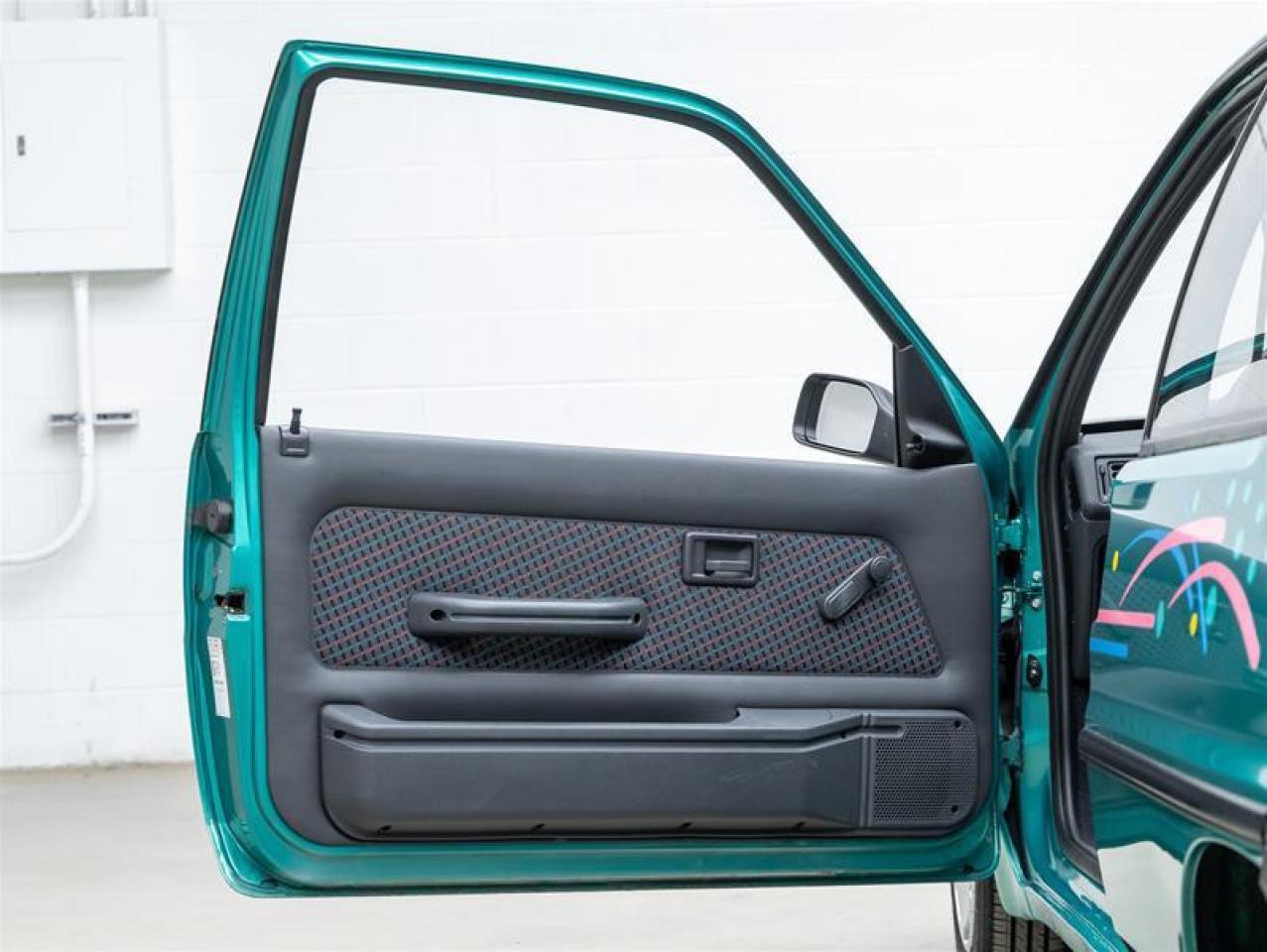 1992 PEUGEOT Unlisted Item  Photo