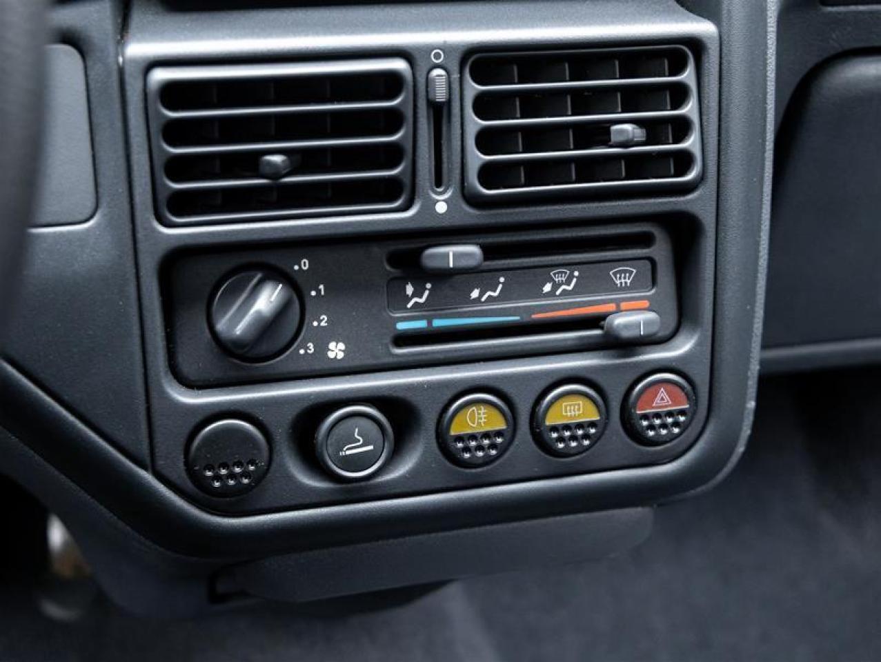 1992 PEUGEOT Unlisted Item  Photo