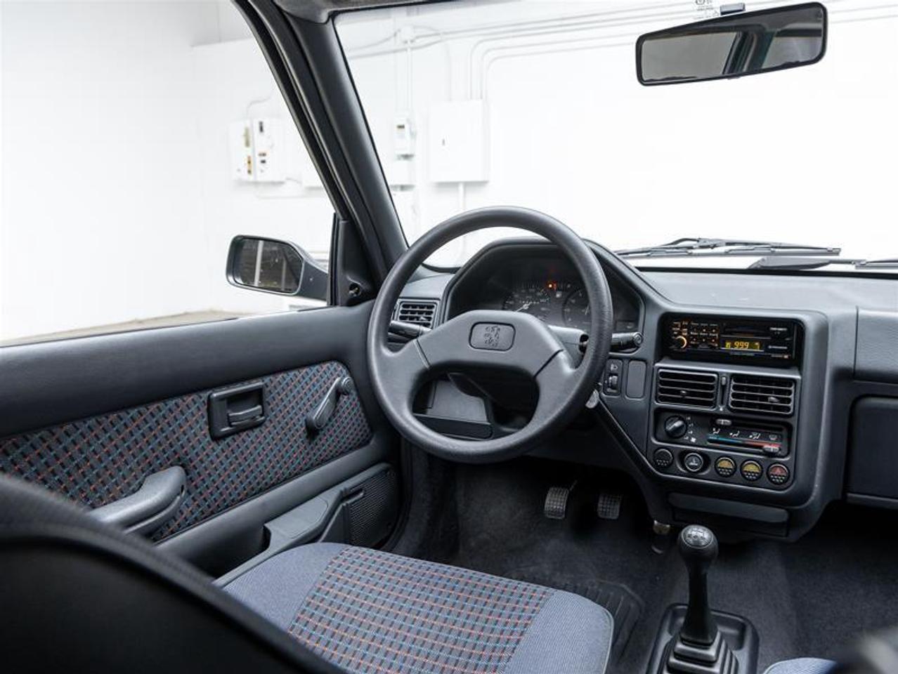 1992 PEUGEOT Unlisted Item  Photo